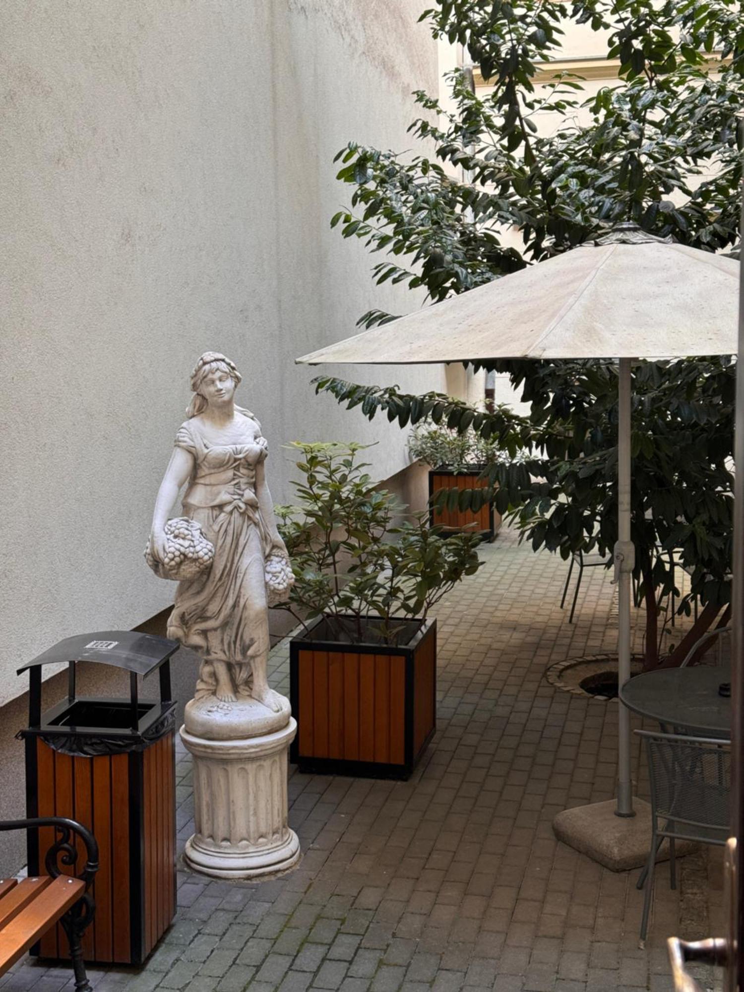 Gracia Apartment House Budapest Exterior photo